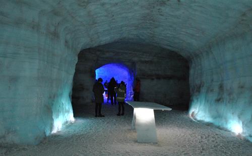 Private Borgarfjord & Icecave