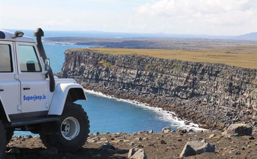 Private Reykjanes Peninsula & The new Fagradalsfjall volcano with Blue Lagoon as optional