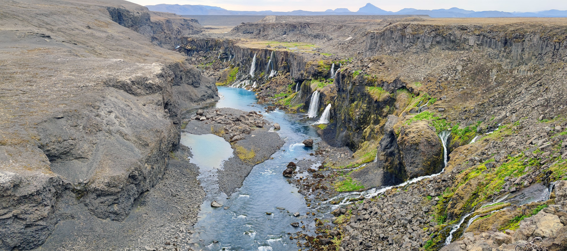 Private Landmannalaugar & Hekla Volcano